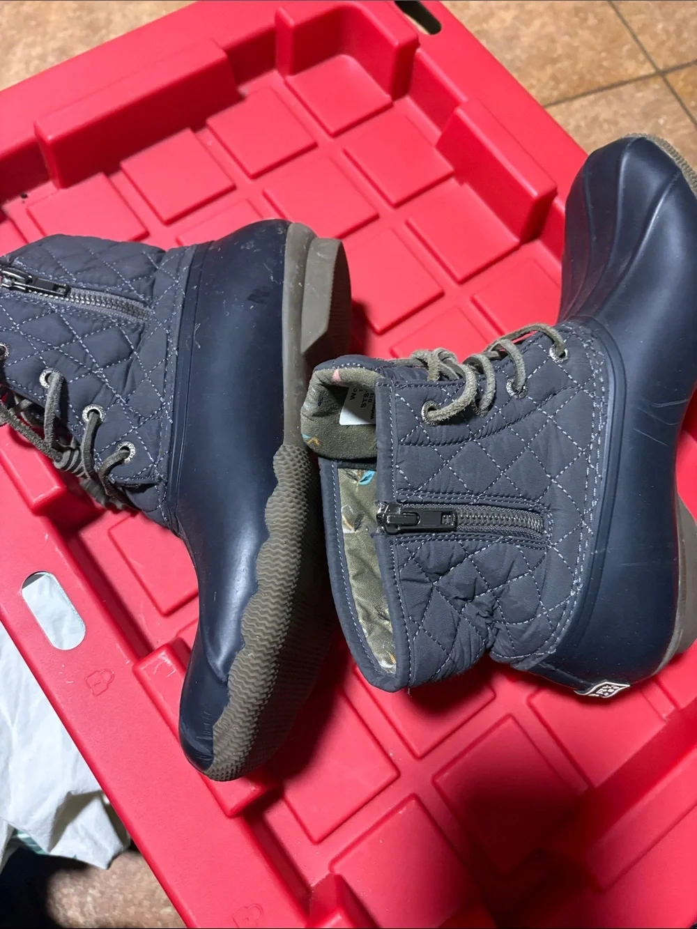 Sperry quilted upper